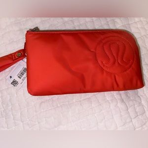 Lululemon Wristlet Now and Always Pouch Puffy Warm Coral